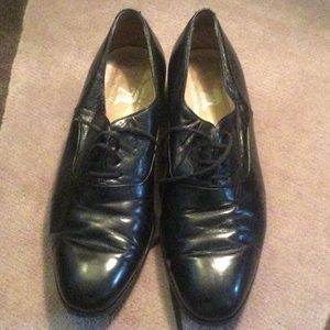 Neiman Marcus Leather shoes - 9.5